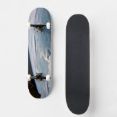 Cloudscapesスマのまわりにトラ，インドネシア。 スケートボード (正面)