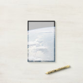 Cloudscapesスマのまわりにトラ，インドネシア。 ポストイット (デスク上)