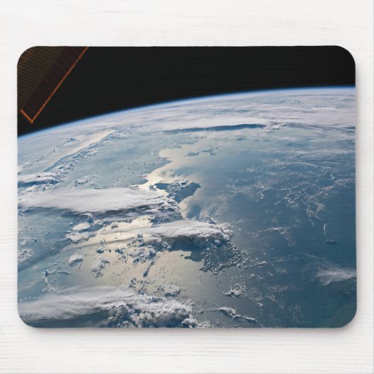 Cloudscapesスマのまわりにトラ,インドネシア。 マウスパッド (正面)