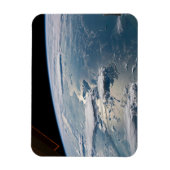 Cloudscapesスマのまわりにトラ,インドネシア。 マグネット (縦)