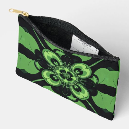 Clover Field アクセサリーポーチ (見開き)