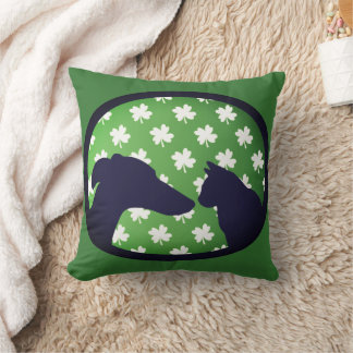 Clover Friends Throw Pillow クッション