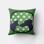 Clover Friends Throw Pillow クッション (裏面)