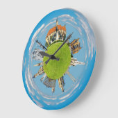 cluj napoca cityルーマニアlittle planet landmark ラージ壁時計 (傾斜)