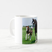 Clydesdaleおよび雌の子馬のマグ コーヒーマグカップ (正面左)
