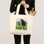 Clydesdaleおよび雌の子馬 ラージトートバッグ (正面(商品))