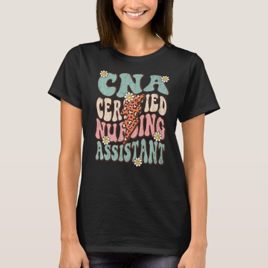 CNA認定看護助手レトロGroovy Nursi Tシャツ (正面)
