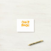 cna's rock ポストイット (デスク上)