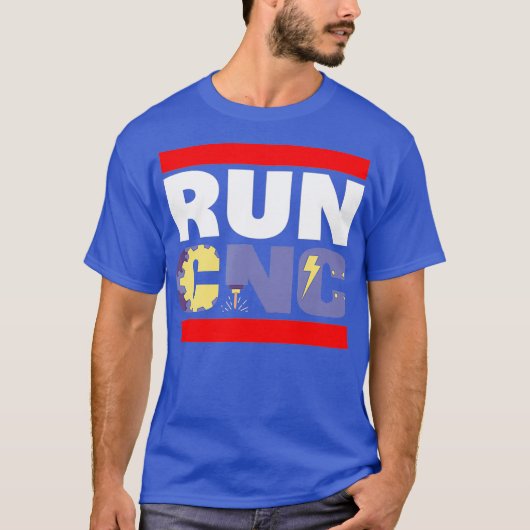 CNCおもしろい走機械工エンジニアギフト Tシャツ (正面)