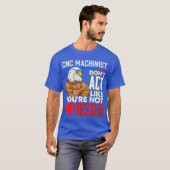 CNCマシニストコンおもしろいピュータギーク Tシャツ (正面フル)