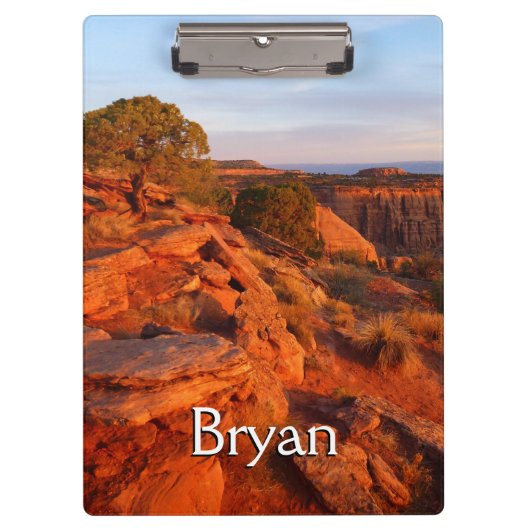 COモニュメントのグランドビュートレイルでのサンライズ クリップボード (正面)