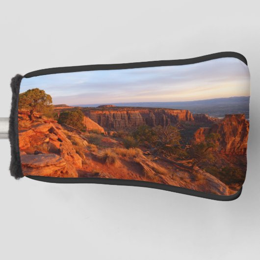 COモニュメントのグランドビュートレイルでのサンライズ ゴルフヘッドカバー (正面)