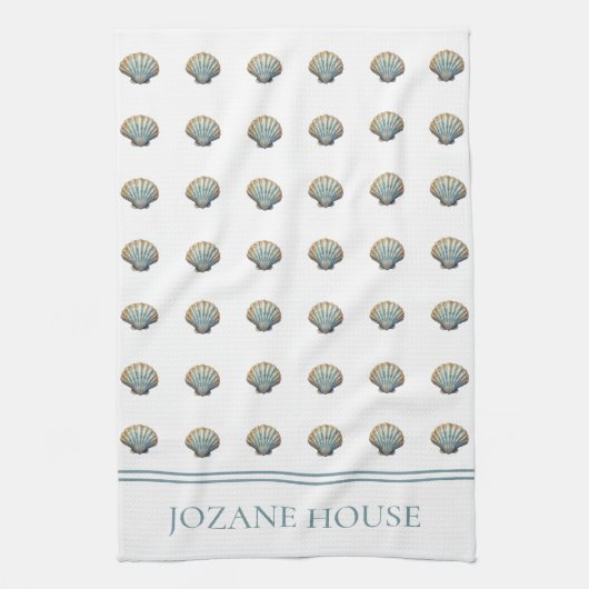 Coastal Blue Scallop Seashell Personalized キッチンタオル (縦)