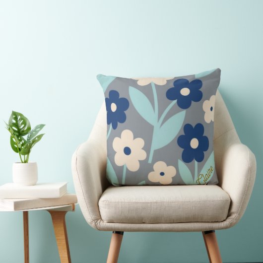 Coastal Calm Florals | Indigo & Turquoise pattern クッション (椅子)