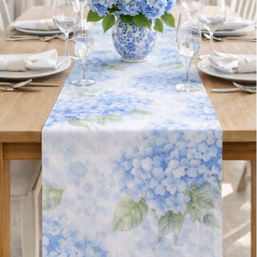 Coastal Hydrangea Table Runner for Elegant Enterta ショートテーブルランナー
