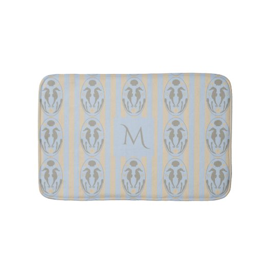 Coastal Seahorse Cameo Blue Cream Strip Monogram バスマット (正面)
