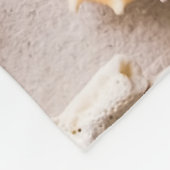 Coastal Serenity: Cobra Pose with Om Mandala フリースブランケット (角)