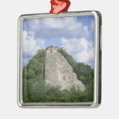 Cobaのユカタン半島、メキシコのマヤの台なし メタルオーナメント (左)