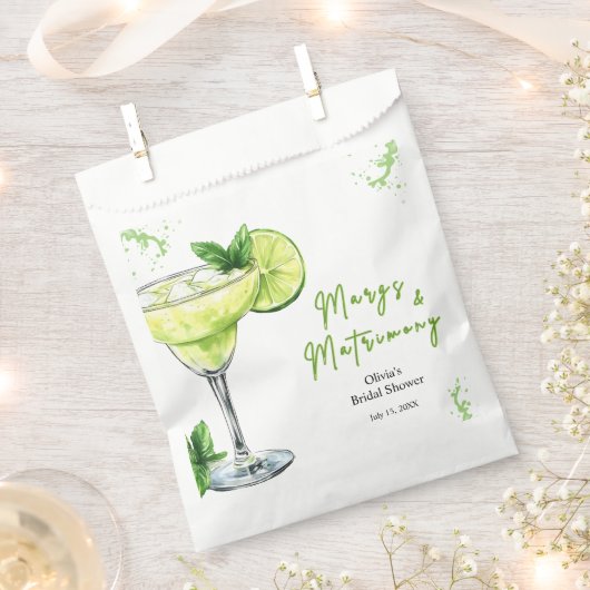 Cocktail Margs and Matrimony Bridal Shower フェイバーバッグ (クリップ留めされた状態)
