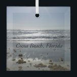 Cocoa Beach Florida ガラスオーナメント<br><div class="desc">An ornament featuring a photo of Cocoa Beach,  Florida.</div>