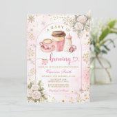 Coffee A Baby is Brewing Pink Bow Baby Shower Gold 招待状 (スタンド正面)