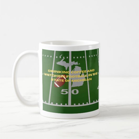 Coffee and Football in Michigan コーヒーマグカップ (左)