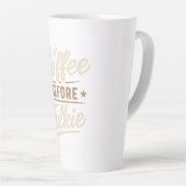 👉 Coffee Before Talkie – Funny Coffee Lover カフェラテマグ (右アングル)