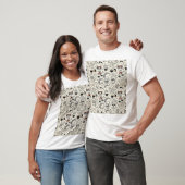 Coffee & Café Doodle Pattern –Cute Hand Drawn Food Tシャツ (ユニセックス)