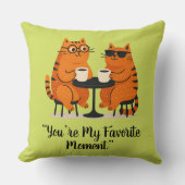Coffee Date Cat Couple Throw Pillow クッション (正面)