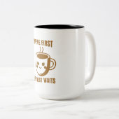 "COFFEE FIRST, THE REST WAITS" - Cartoon Coffee ツートーンマグカップ (正面右)