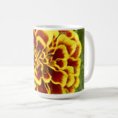 Coffee Mug With Picture Of Marigold On It コーヒーマグカップ (正面右)