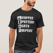 Coffee Pottery Cats Repeat Ceramic Pottery Ceramic Tシャツ (正面)