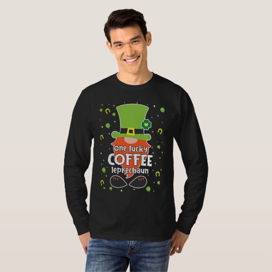 Coffee  St Patricks Day Gnome Matching Tシャツ (正面フル)