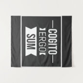 Cogito ergo sum – ラテン語フレーズ – 黒 タペストリー (正面(横))