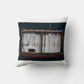 Cojín con decoración de ventana abandonada クッション (裏面)