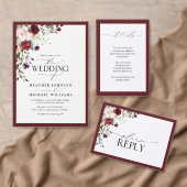 バーガンディ赤面水彩フローラ結婚式RSVPインビ インビテーションポストカード (この独立クリエイターのコレクションをカスタマイズ。)