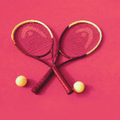 誕生日10代のピンクコートラケットテニスボール ペーパープレート