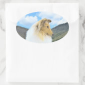 Collie in Mountains (Rough) 絵画's - Dog Art 楕円形シール (バッグ)