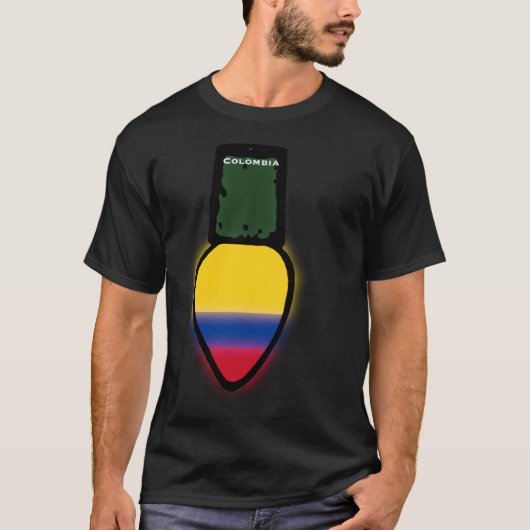 Colombia Flag Christmas Light Colombian Pride Tシャツ (正面)