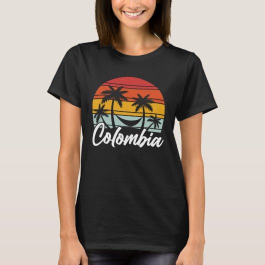 Colombia Vintage Vacation Beach Ocean Summer Colom Tシャツ (正面)