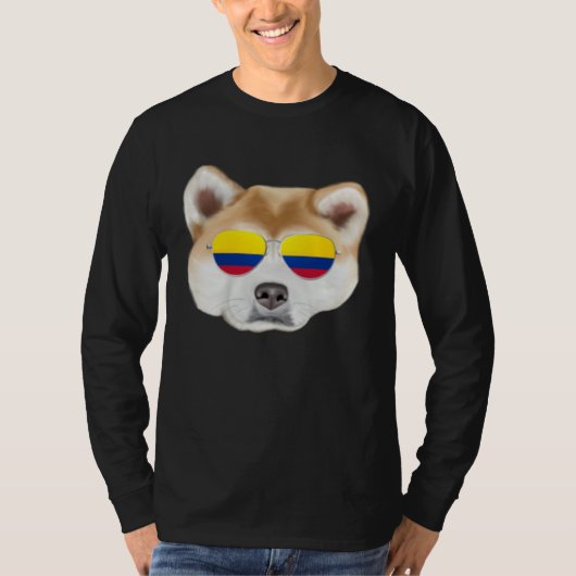 Colombian Flag Akita Dog Colombia Pocket Tシャツ (正面)