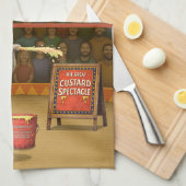 Colonel Klinger, custard slinger キッチンタオル (四つ折り)