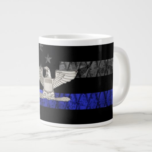 Colonel Thin Blue Line Distressed Flag ジャンボコーヒーマグカップ (正面右)