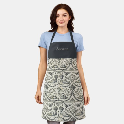 Colonial Blue Harvest Toile Personalized エプロン (着用した状態)
