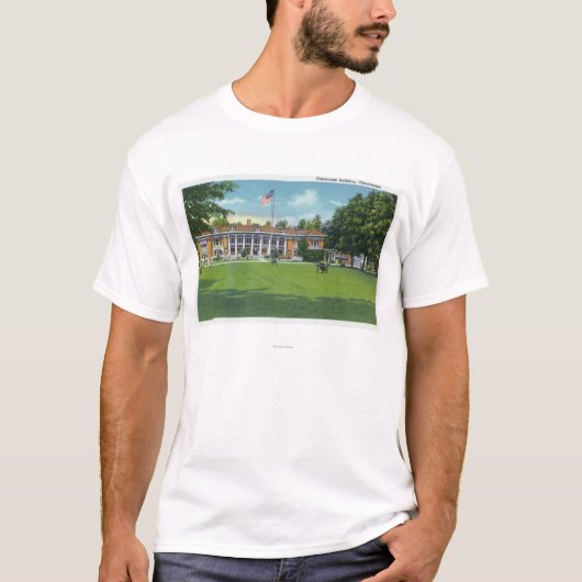 Colonnadeの建物の外観 Tシャツ (正面)
