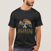 Colorado Mountains Camg Campfire Tシャツ (正面)