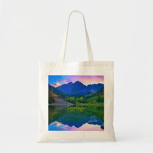 Colorado Rocky Mountains and Lake トートバッグ (正面)