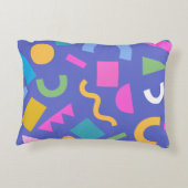 Colorful Abstract Geometric Memphis Style Pattern アクセントクッション (裏面)