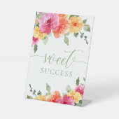 Colorful bright floral sweet success 台座サイン (正面)