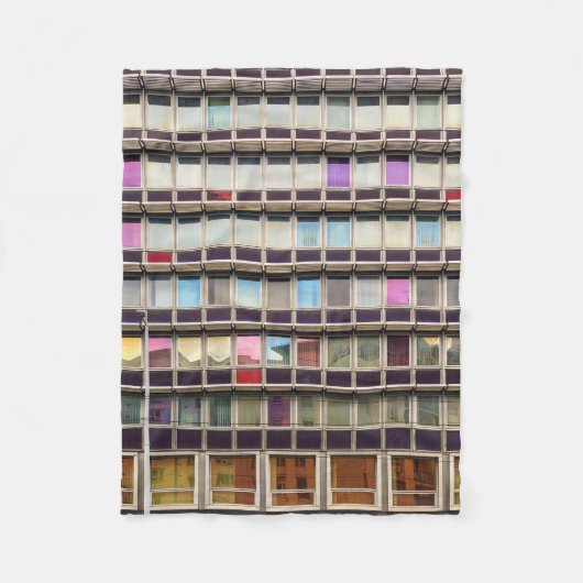 Colorful building フリースブランケット (正面)